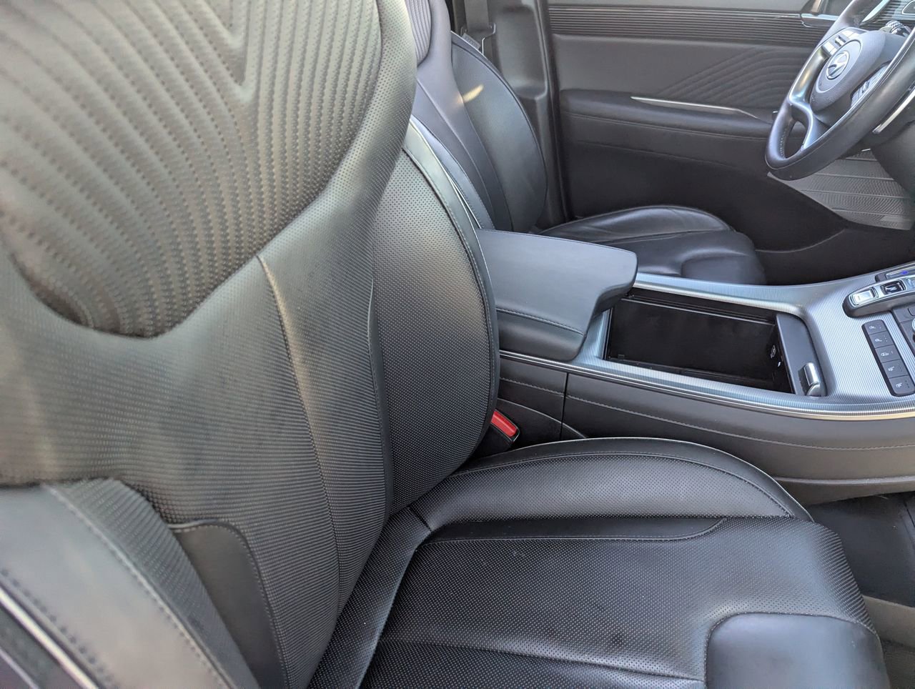 Used 2024 Hyundai Palisade Calligraphy image 11