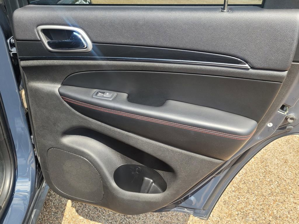 Used 2018 Jeep Grand Cherokee Trailhawk image 12