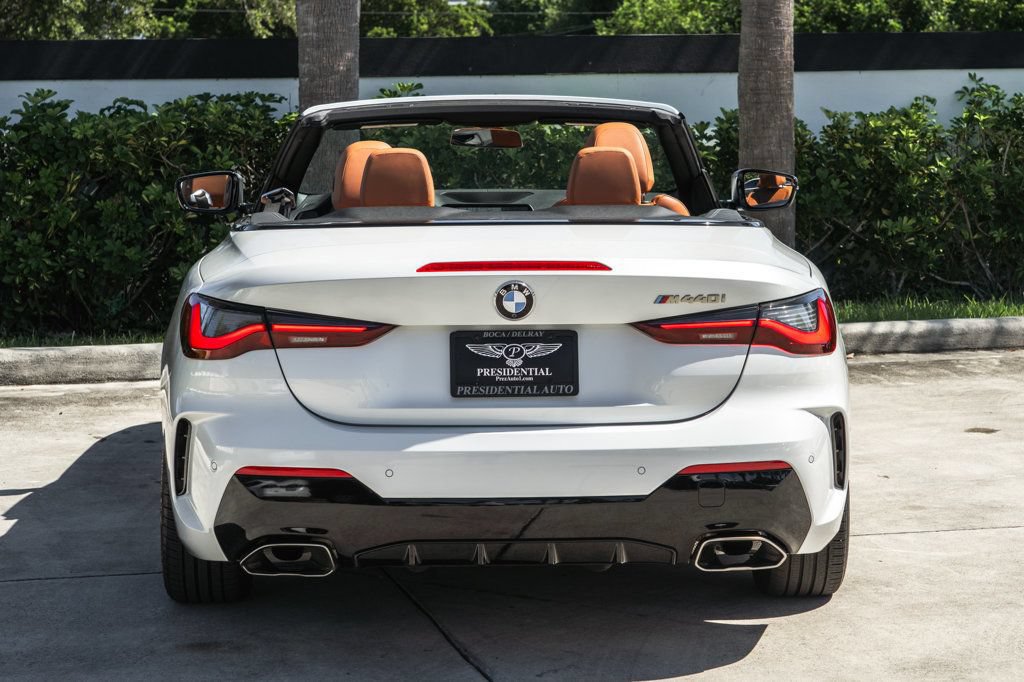 Used 2022 BMW M440i Convertible w/ Premium Package RWD image 7