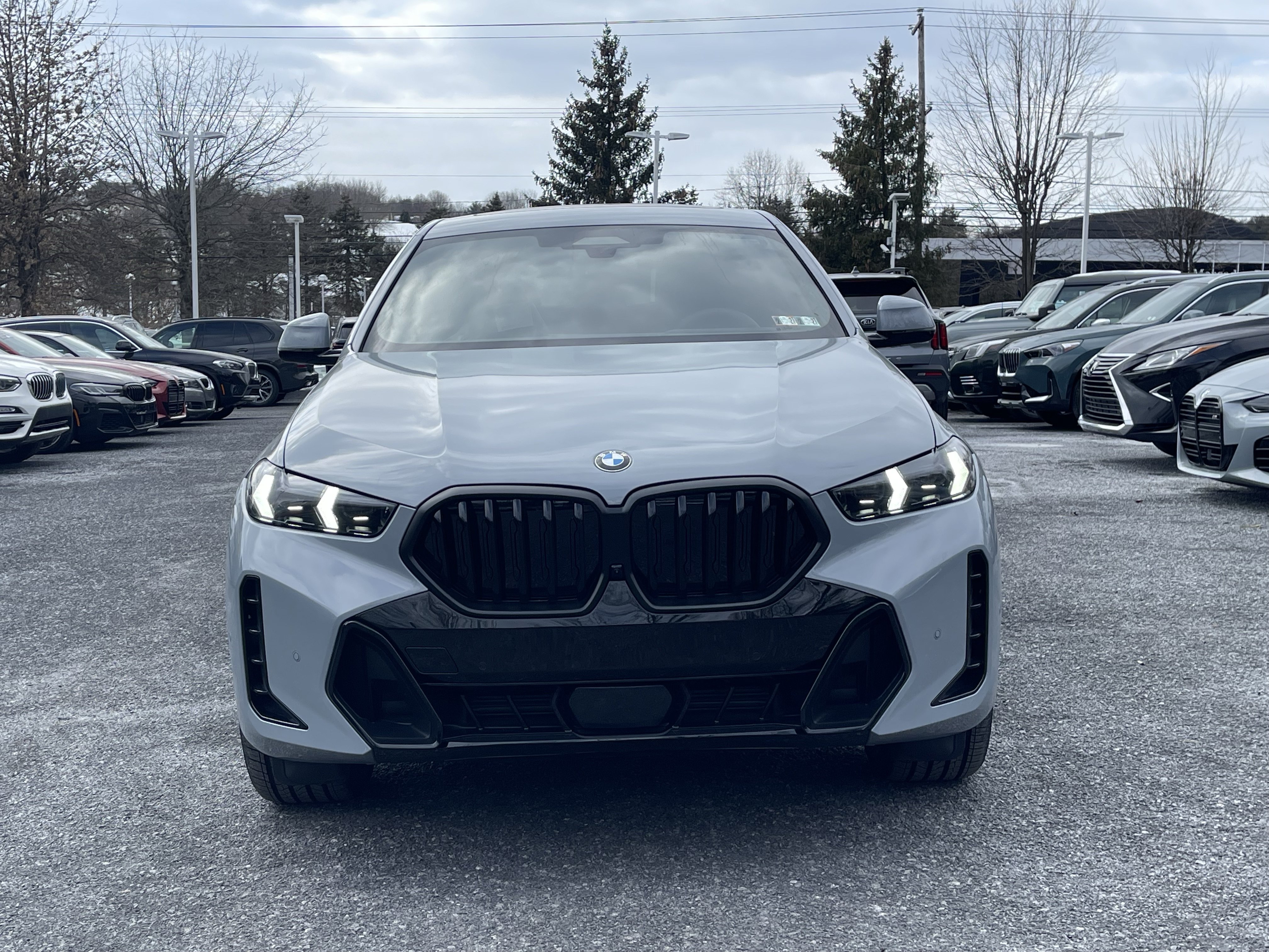 Used 2026 BMW X6 xDrive40i AWD/4WD image 2