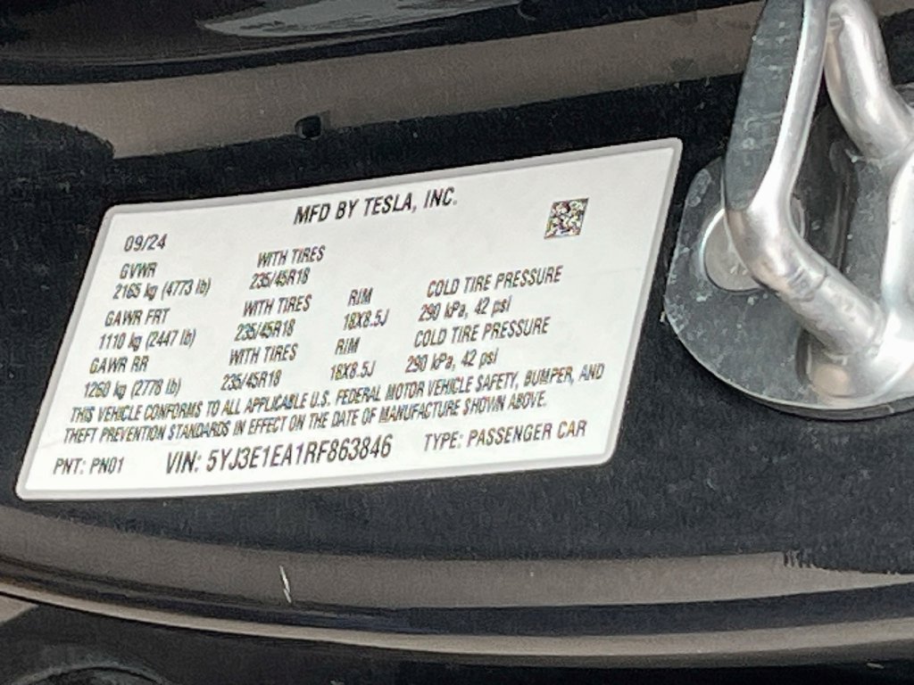 Used 2024 Tesla Model 3 Standard Range RWD image 33