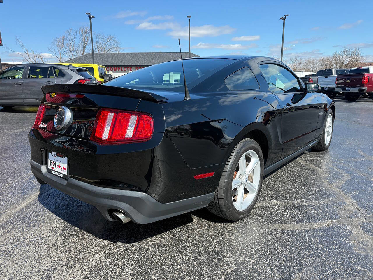 Used 2011 Ford Mustang GT Premium w/ Electronics Pkg RWD image 7