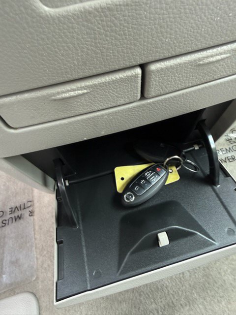 Used 2012 Nissan Quest SV w/ Value Cargo Pkg FWD image 10