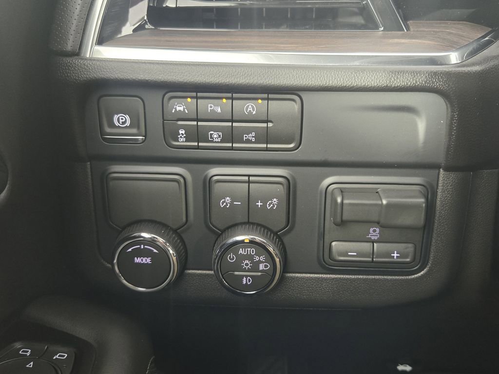 New 2026 Chevrolet Tahoe Premier w/ Sun And Tow Package RWD image 22