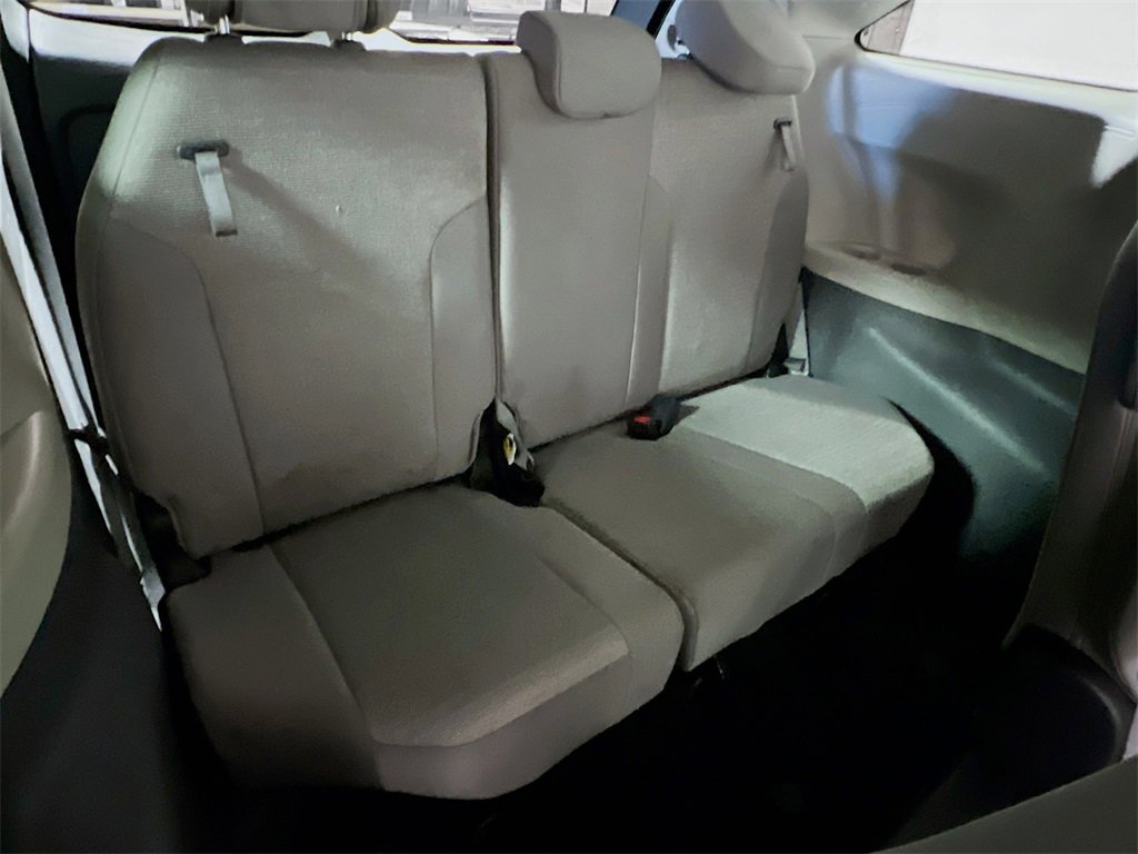 Certified 2024 Toyota Sienna LE image 24