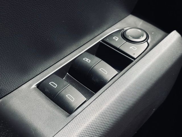 New 2026 GMC Canyon Elevation w/ Convenience Package image 17