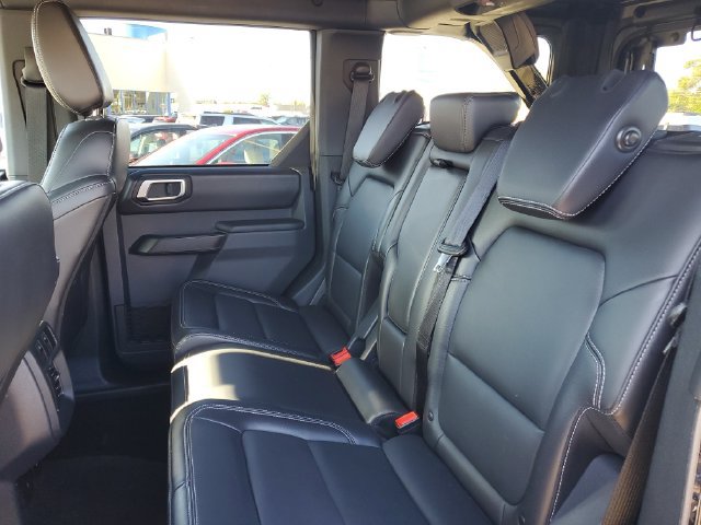 Used 2026 Ford Bronco Outer Banks AWD/4WD image 24