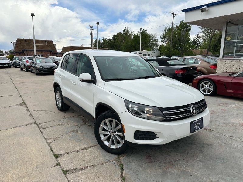 Used 2014 Volkswagen Tiguan SE AWD/4WD image 1