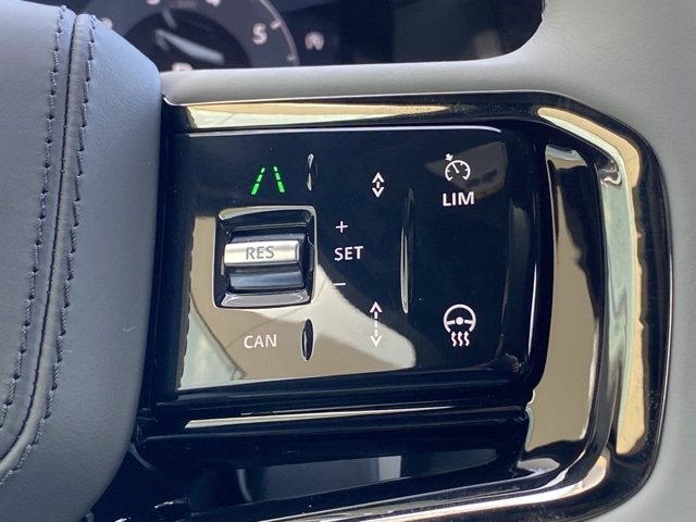 New 2026 Land Rover Range Rover Velar Dynamic SE image 24