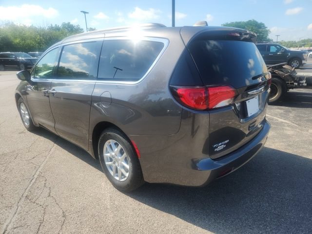 Used 2021 Chrysler Voyager Lxi FWD image 7