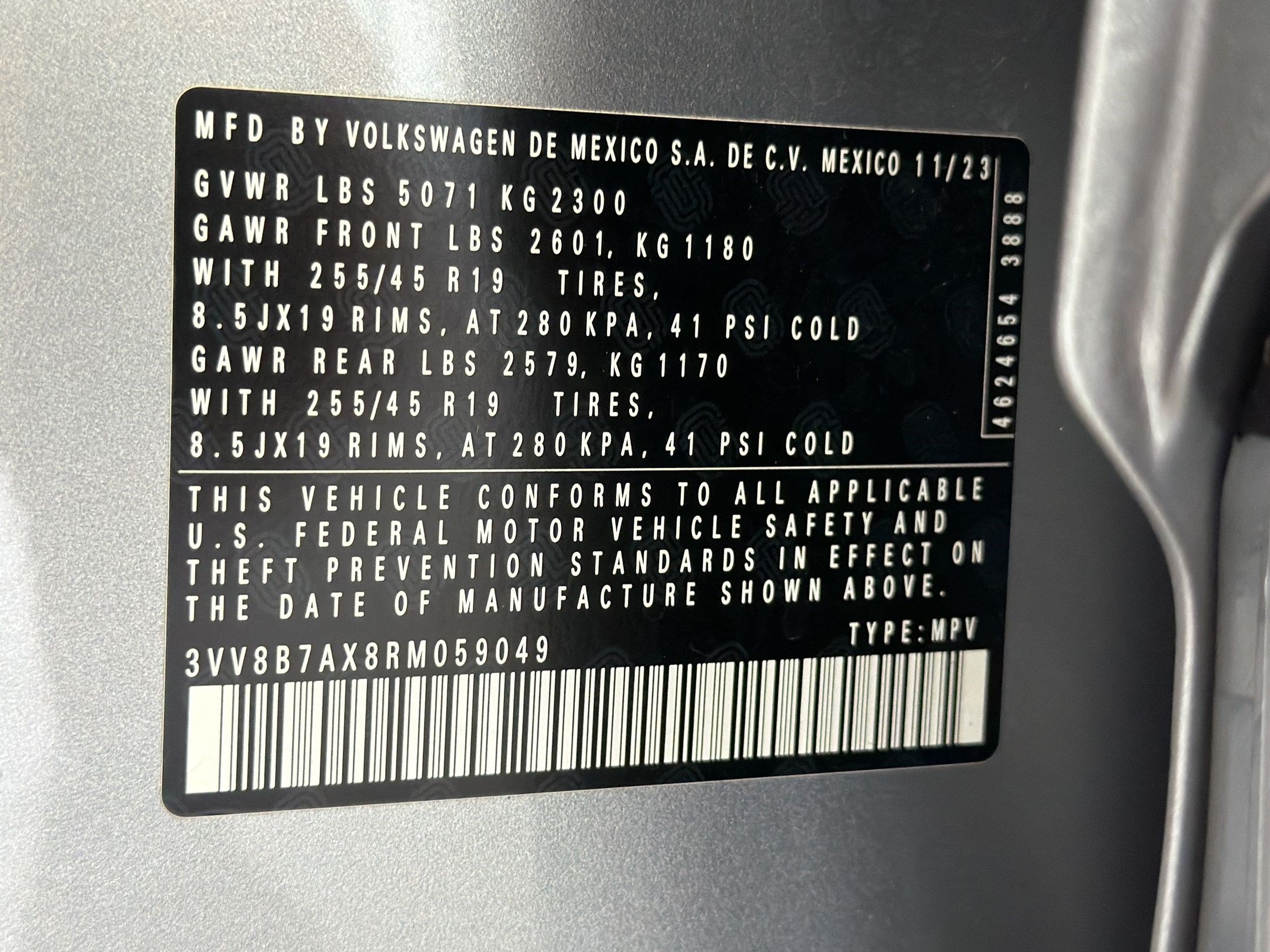 Certified 2024 Volkswagen Tiguan SE R-Line AWD/4WD image 21