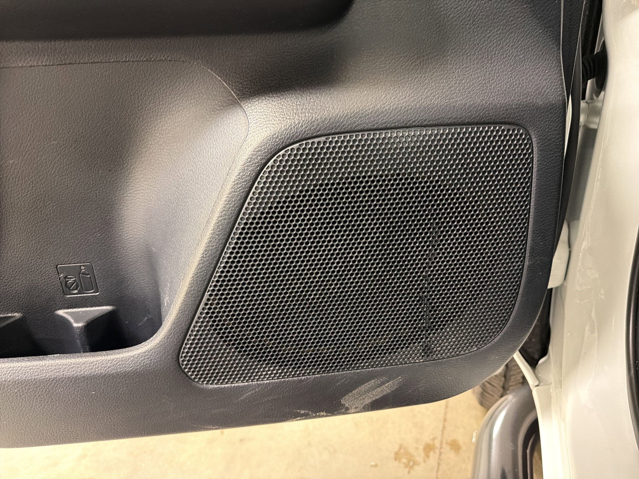 Used 2018 Toyota Tacoma SR w/ SR Convenience Package image 22