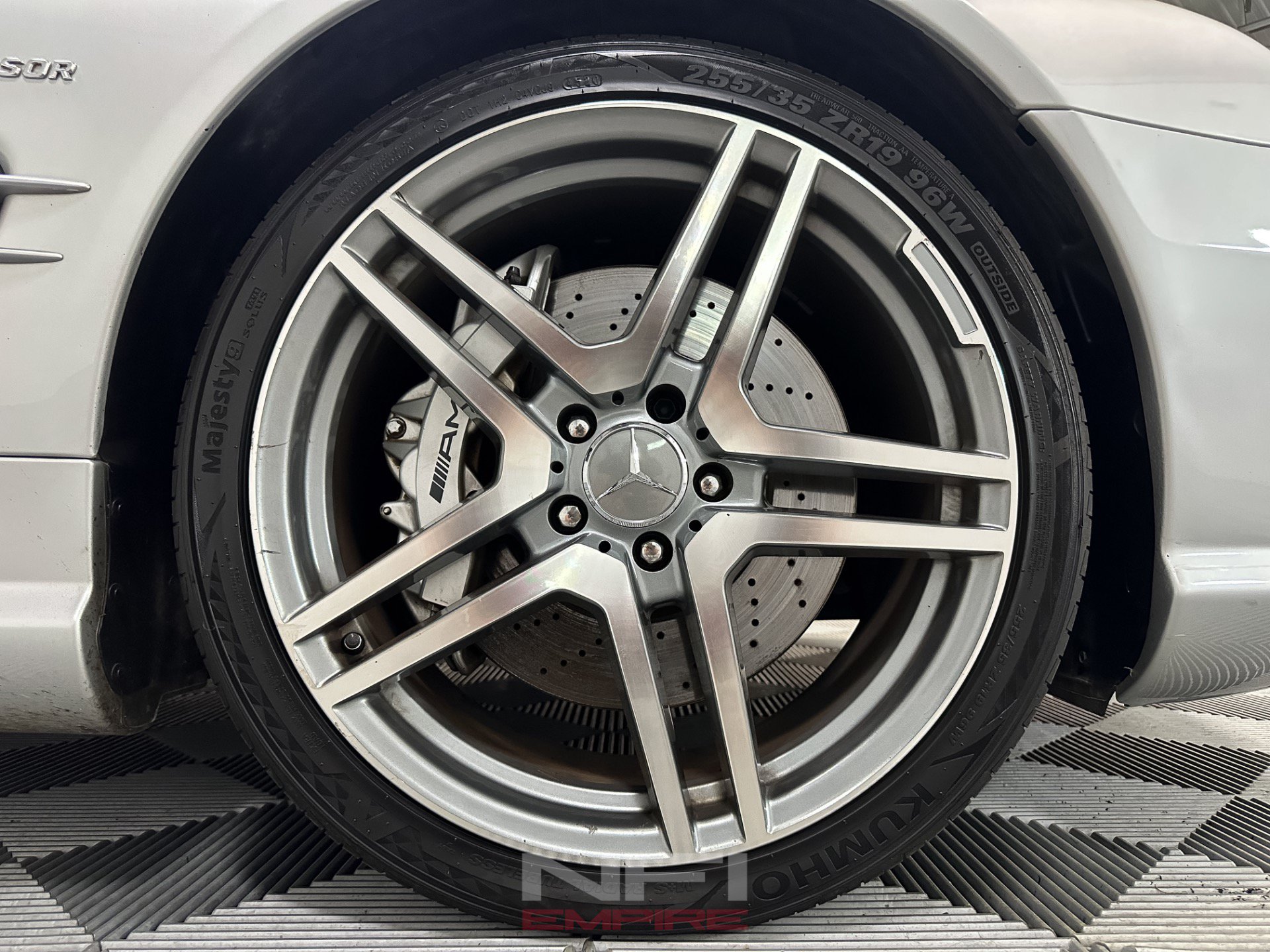 Used 2005 Mercedes-Benz SL 55 AMG image 16