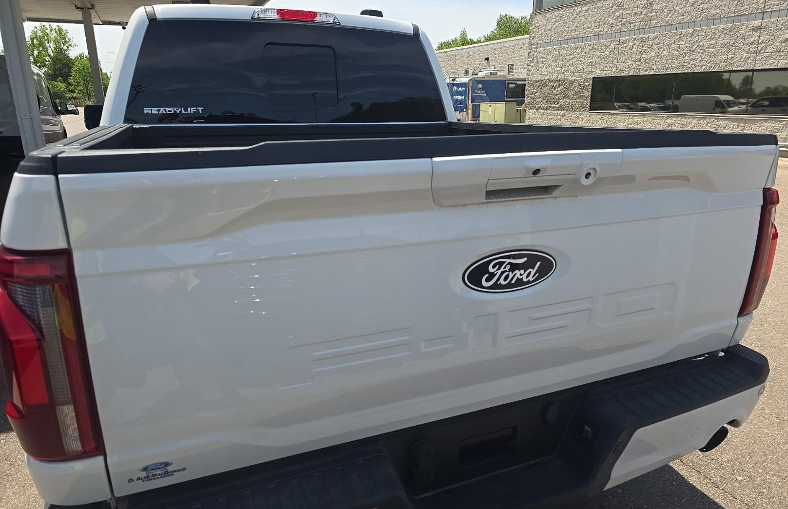 Used 2025 Ford F150 Lariat AWD/4WD image 5