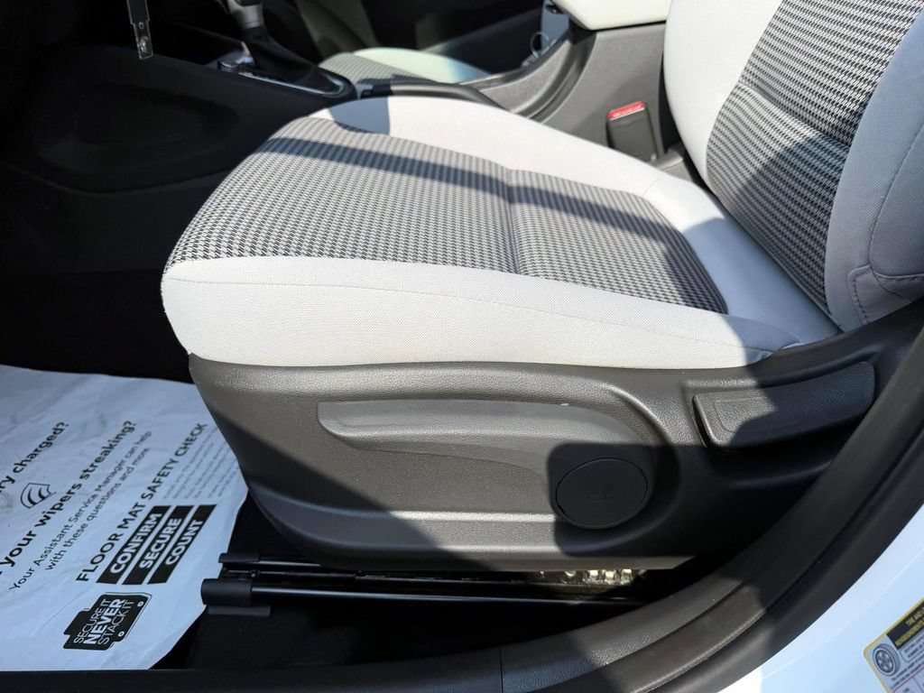Certified 2023 Hyundai Kona SE AWD/4WD image 17