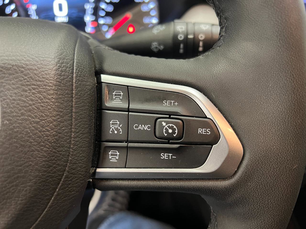 Used 2025 Jeep Compass Limited AWD/4WD image 36