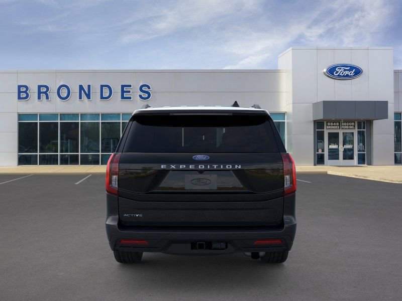 New 2026 Ford Expedition Active image 5