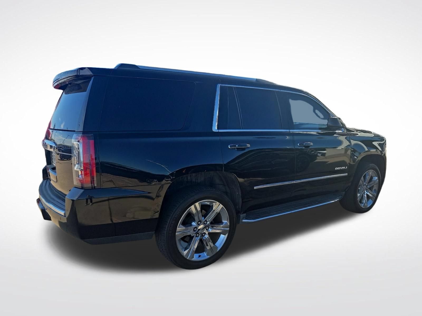 Used 2018 GMC Yukon Denali w/ Open Road Package RWD image 9