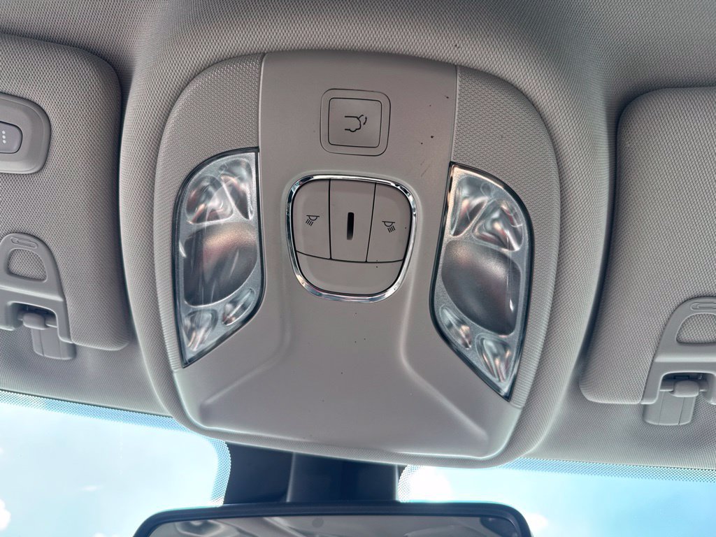 Used 2022 Jeep Compass Latitude w/ Convenience Group AWD/4WD image 25