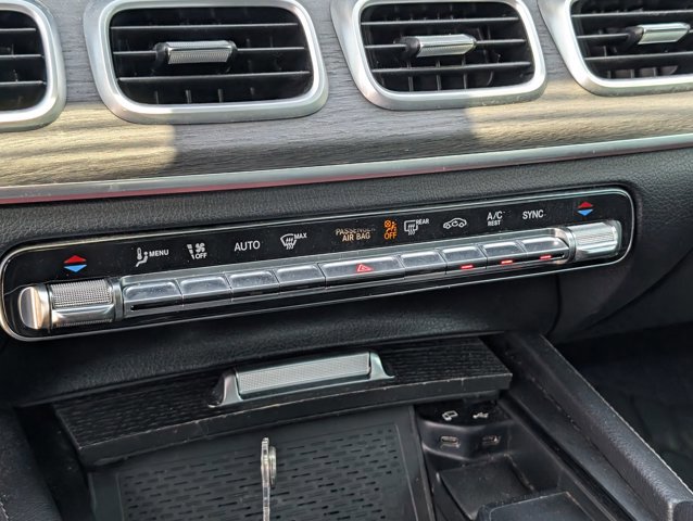 Used 2021 Mercedes-Benz GLS 450 4MATIC image 31