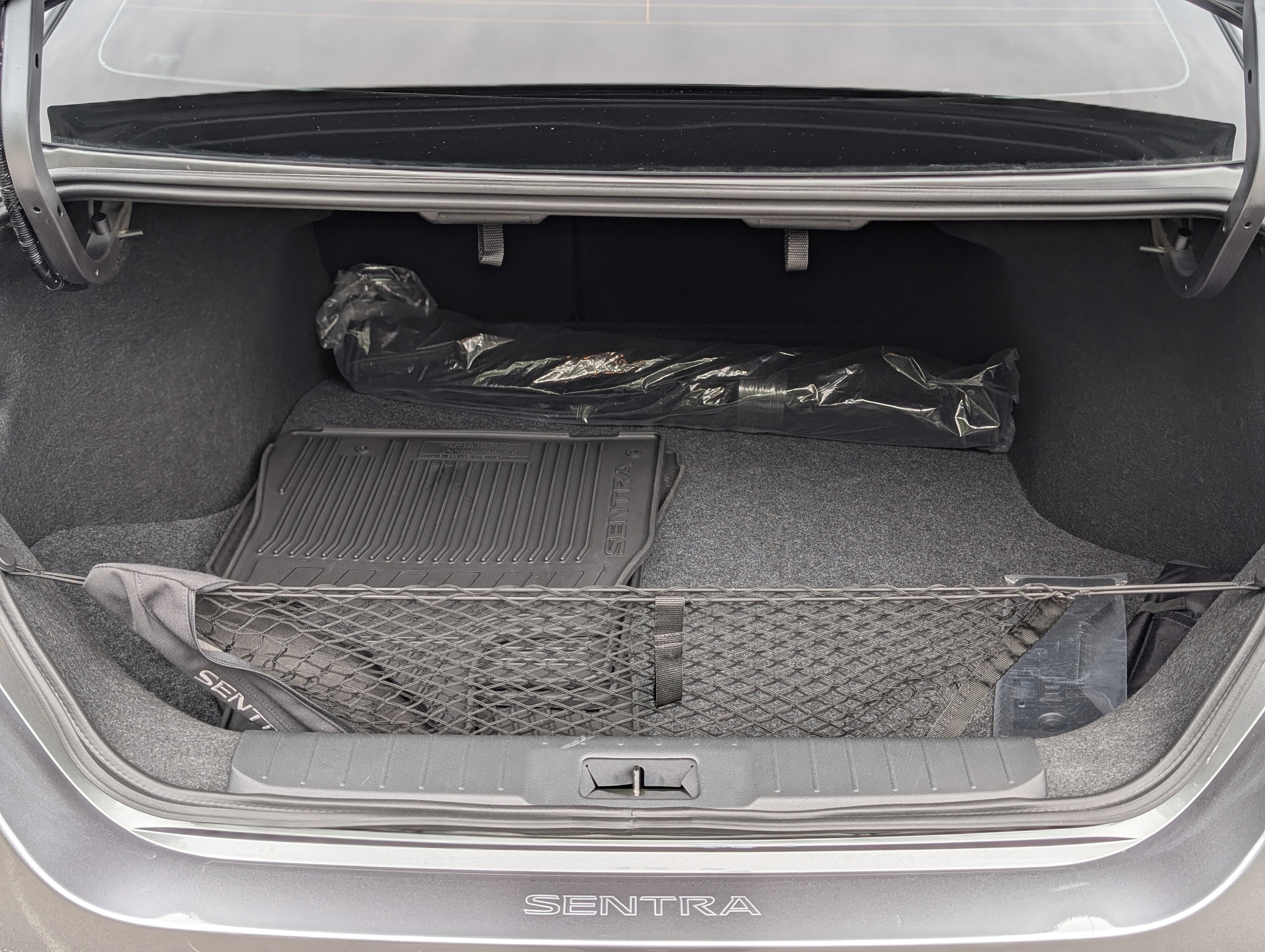 Used 2025 Nissan Sentra SV w/ All-Weather Package FWD image 18