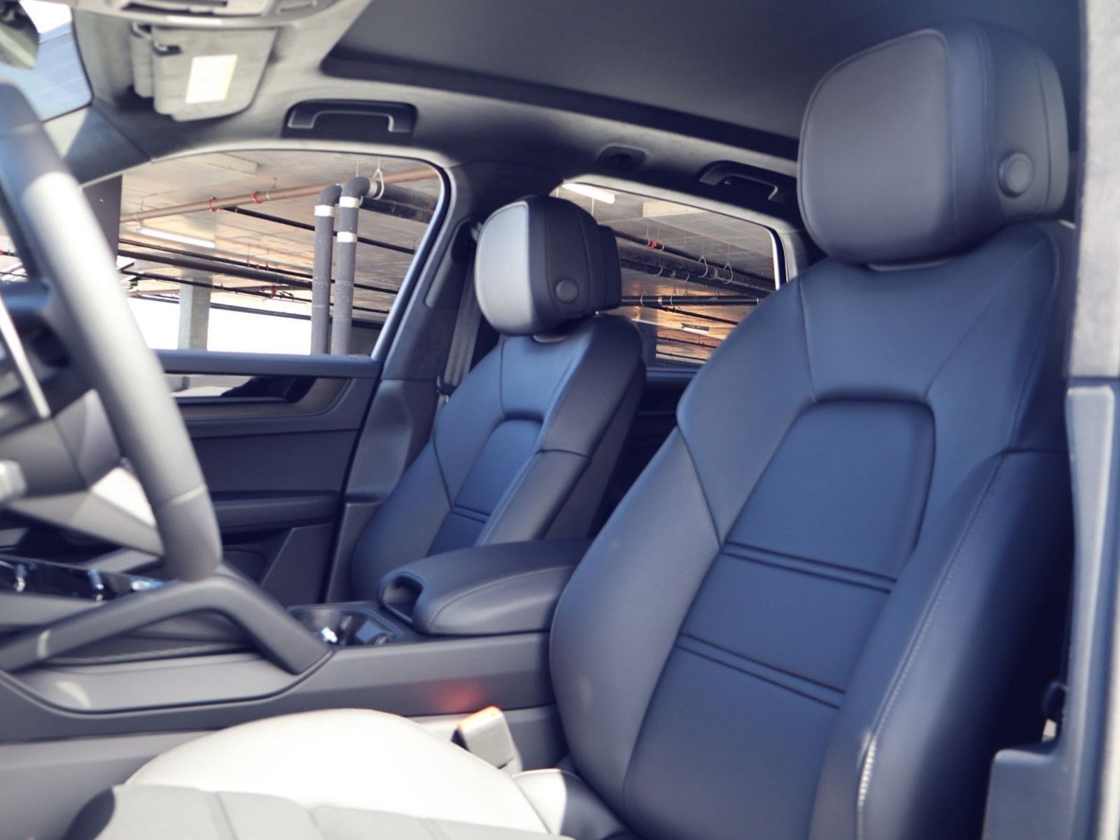 New 2026 Porsche Cayenne GTS image 5