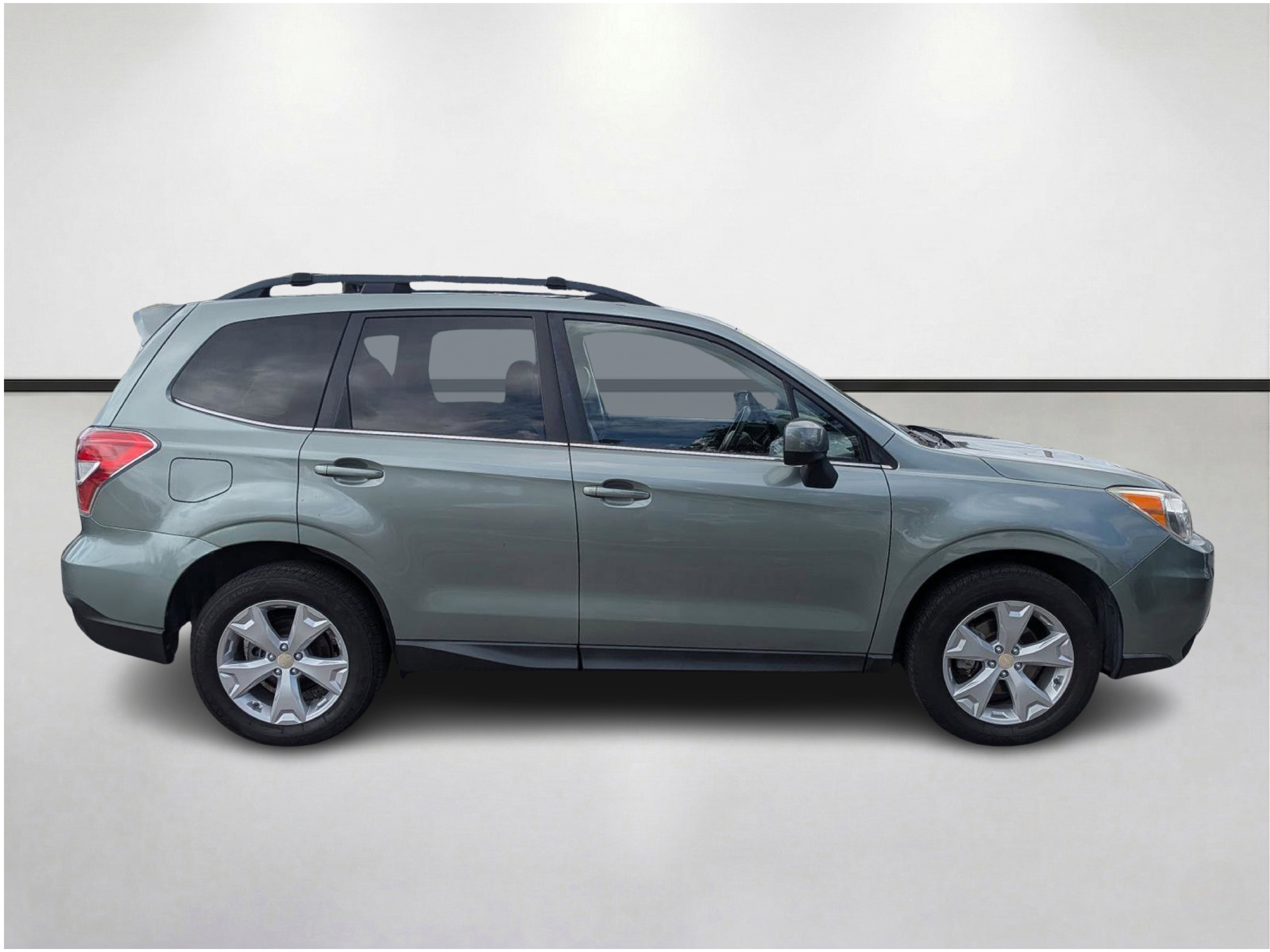 Used 2014 Subaru Forester 2.5i Limited w/ Popular Package #2 image 3