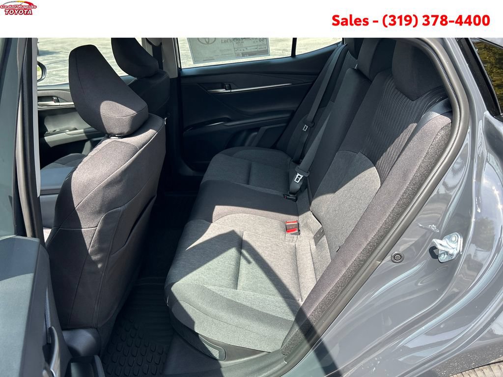 New 2026 Toyota Camry Hybrid AWD/4WD image 19