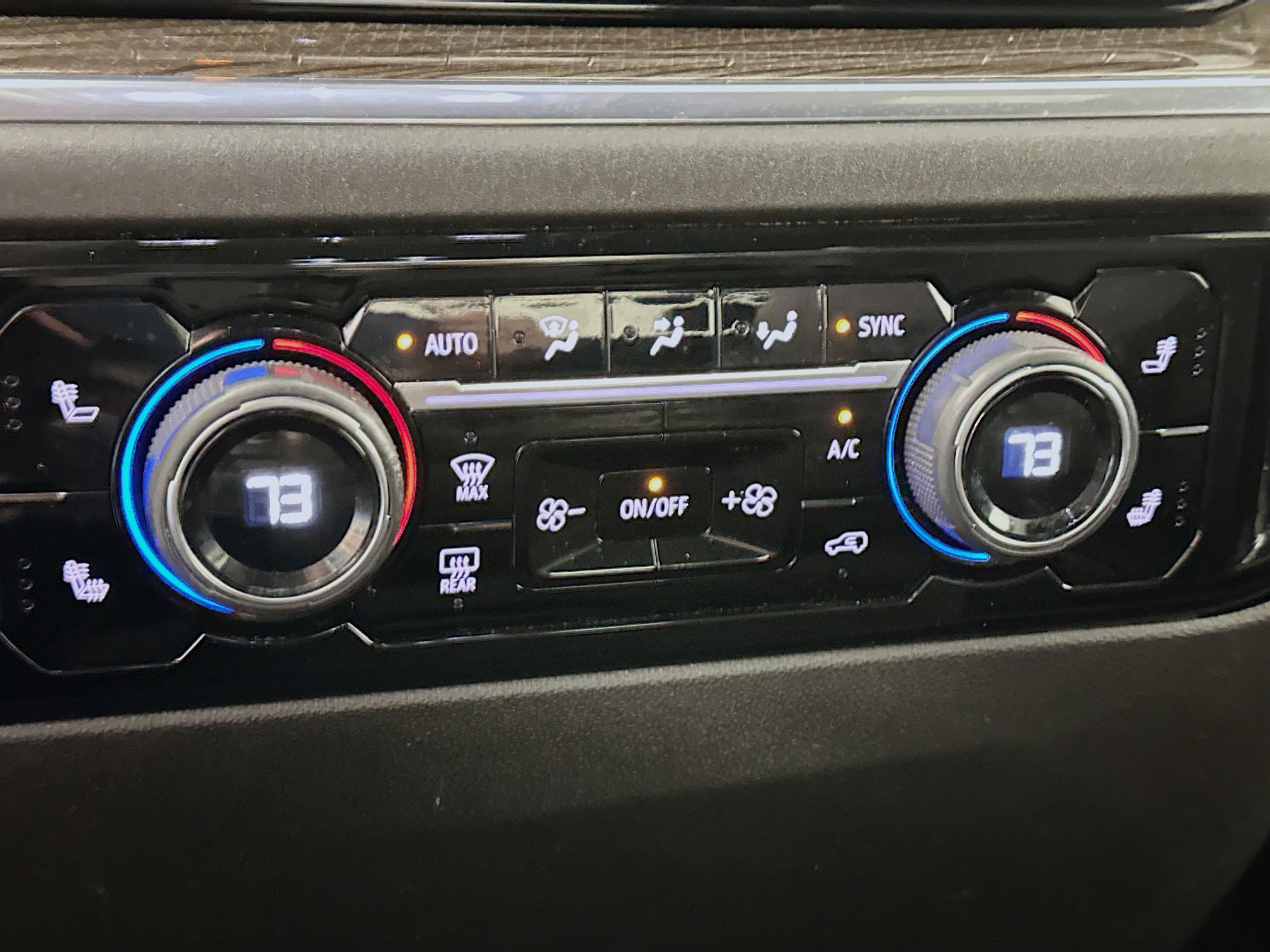 Used 2024 Chevrolet Silverado 1500 LT image 22