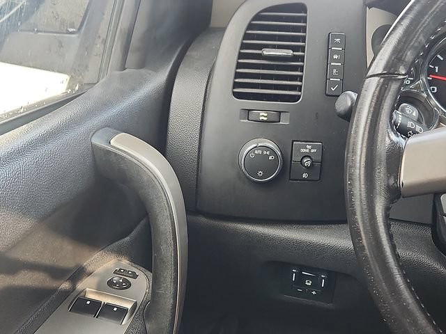 Used 2013 GMC Sierra 3500 SLE w/ SLE Preferred Package AWD/4WD image 11
