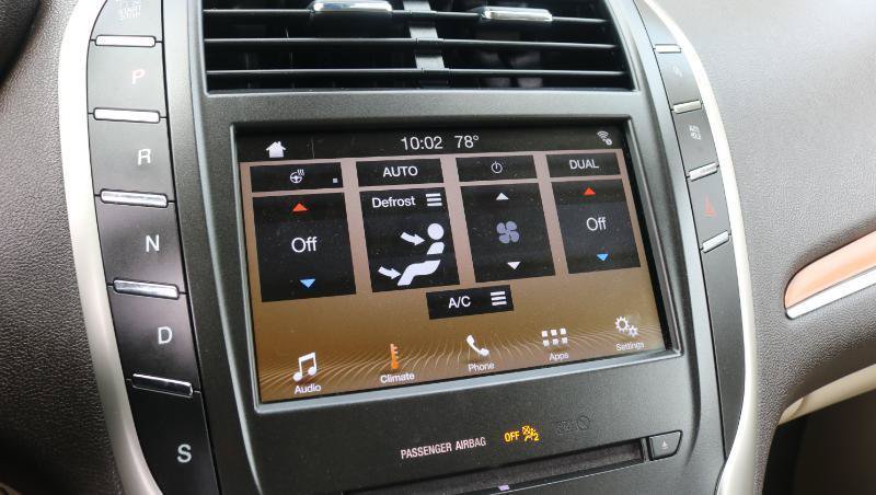 Used 2017 Lincoln MKC Select w/ Lincoln MKC Climate Package FWD image 14