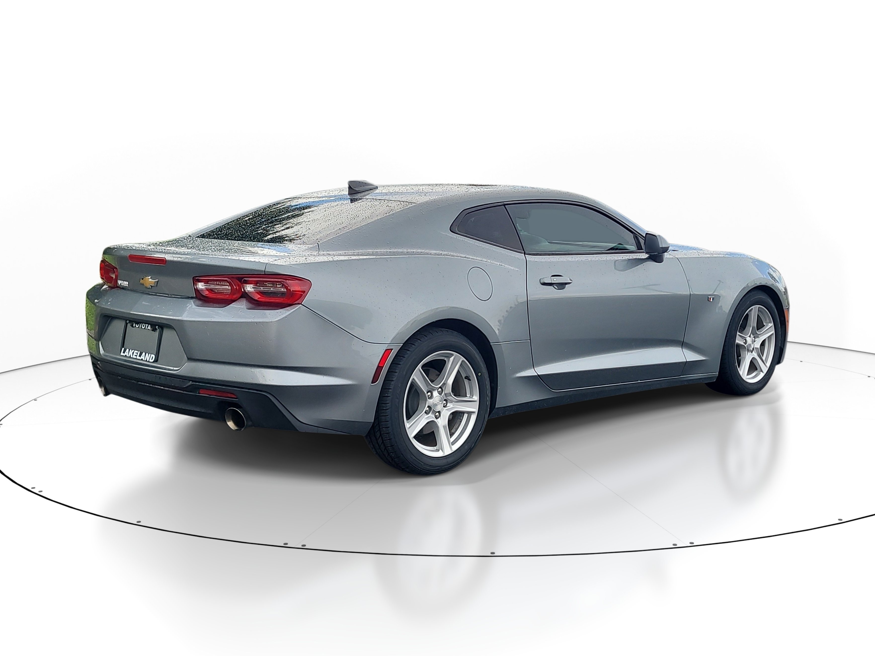 Used 2023 Chevrolet Camaro LT RWD image 7