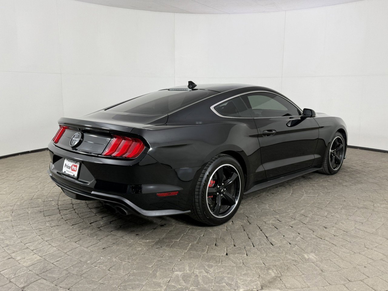 Used 2020 Ford Mustang Bullitt RWD image 9