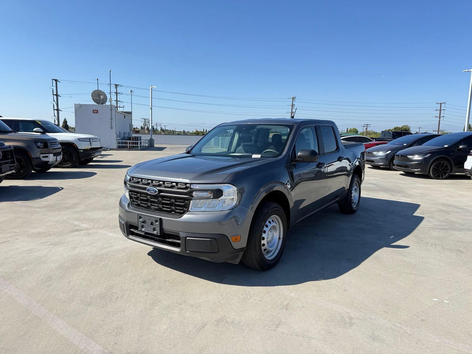 Used 2024 Ford Maverick XL FWD image 1