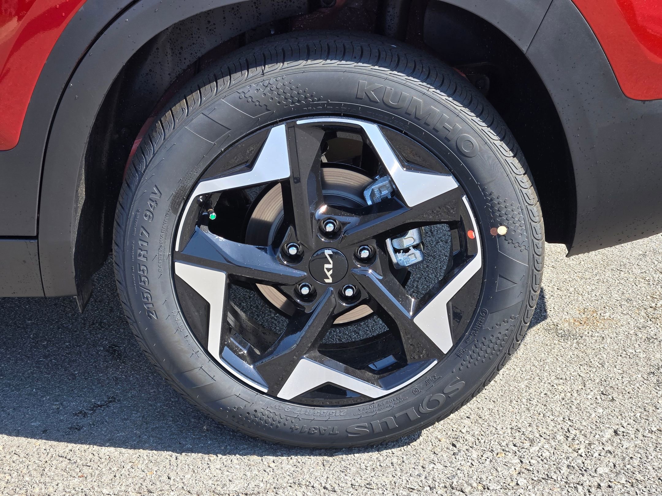 New 2026 Kia Seltos S FWD image 17