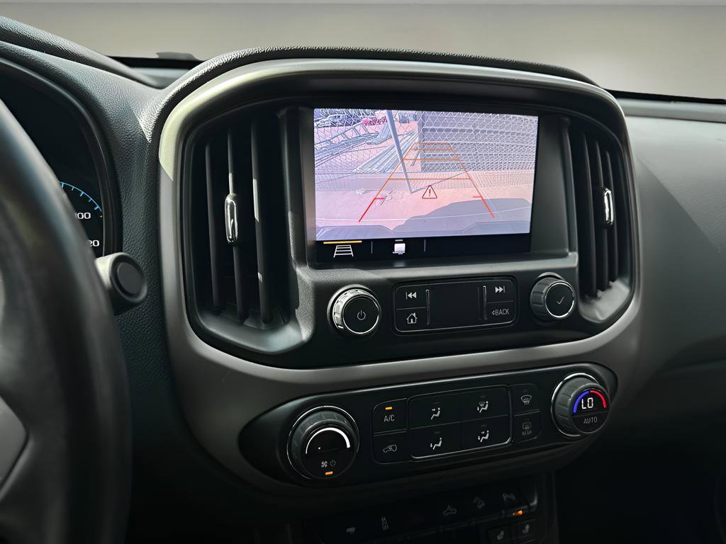 Used 2022 Chevrolet Colorado Z71 w/ Z71 Midnight Edition AWD/4WD image 11