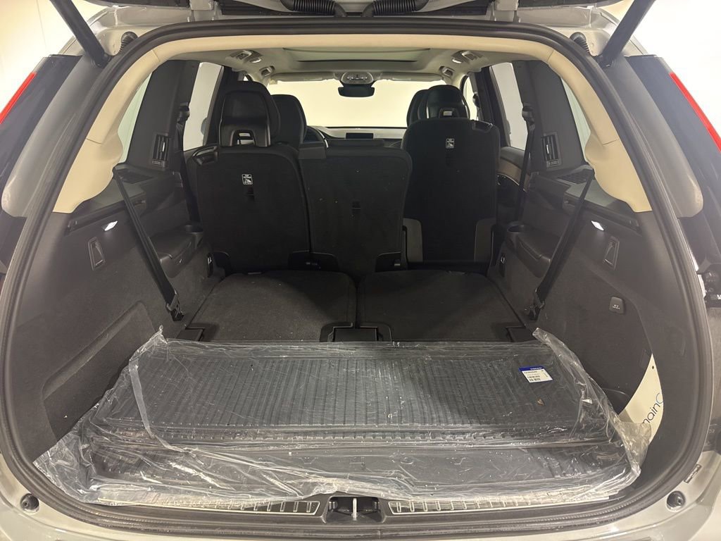 Used 2026 Volvo XC90 B6 Plus w/ Protection Package Premier image 31