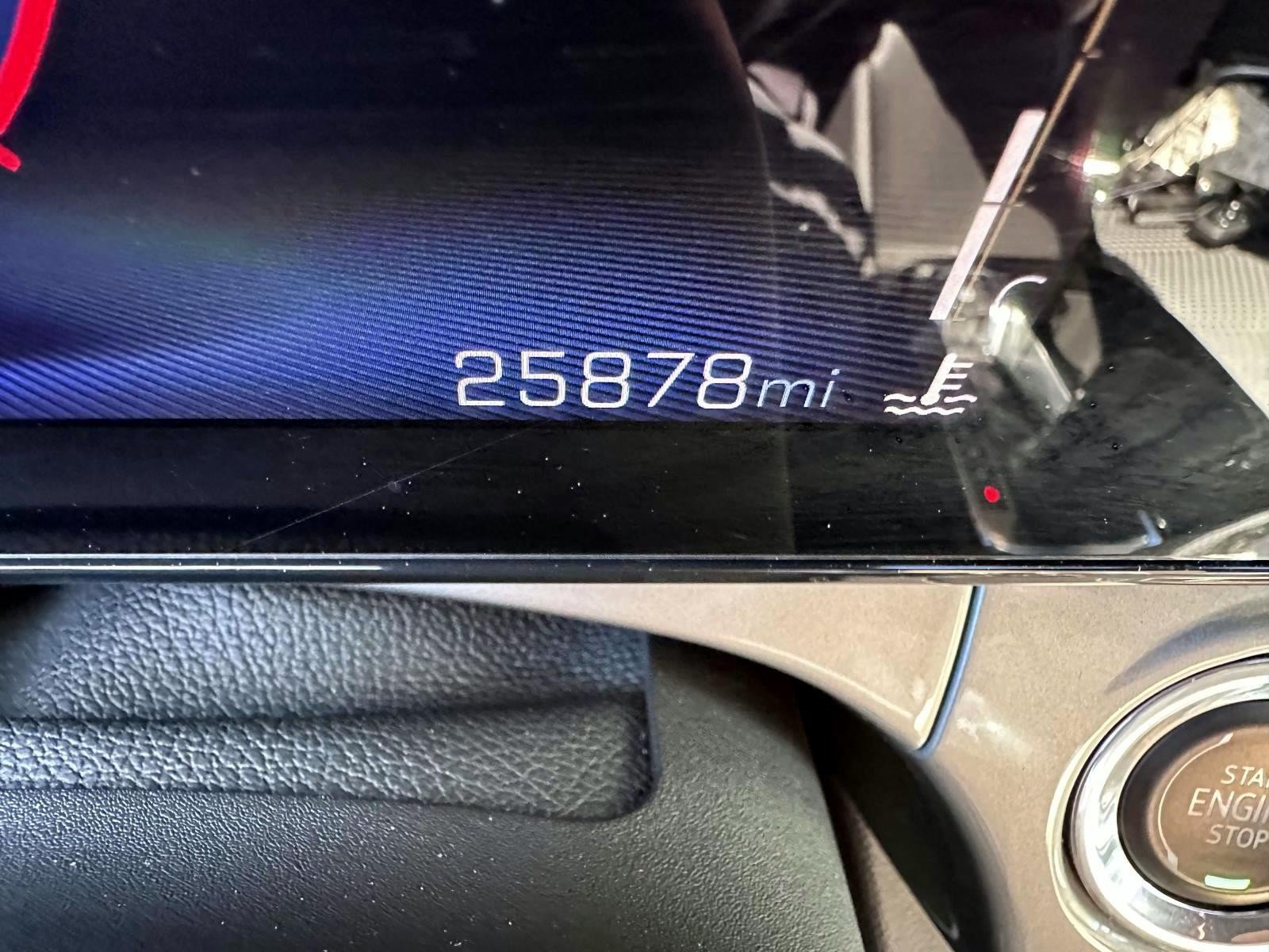 Used 2024 Chevrolet Trax LT w/ Driver Confidence Package FWD image 30
