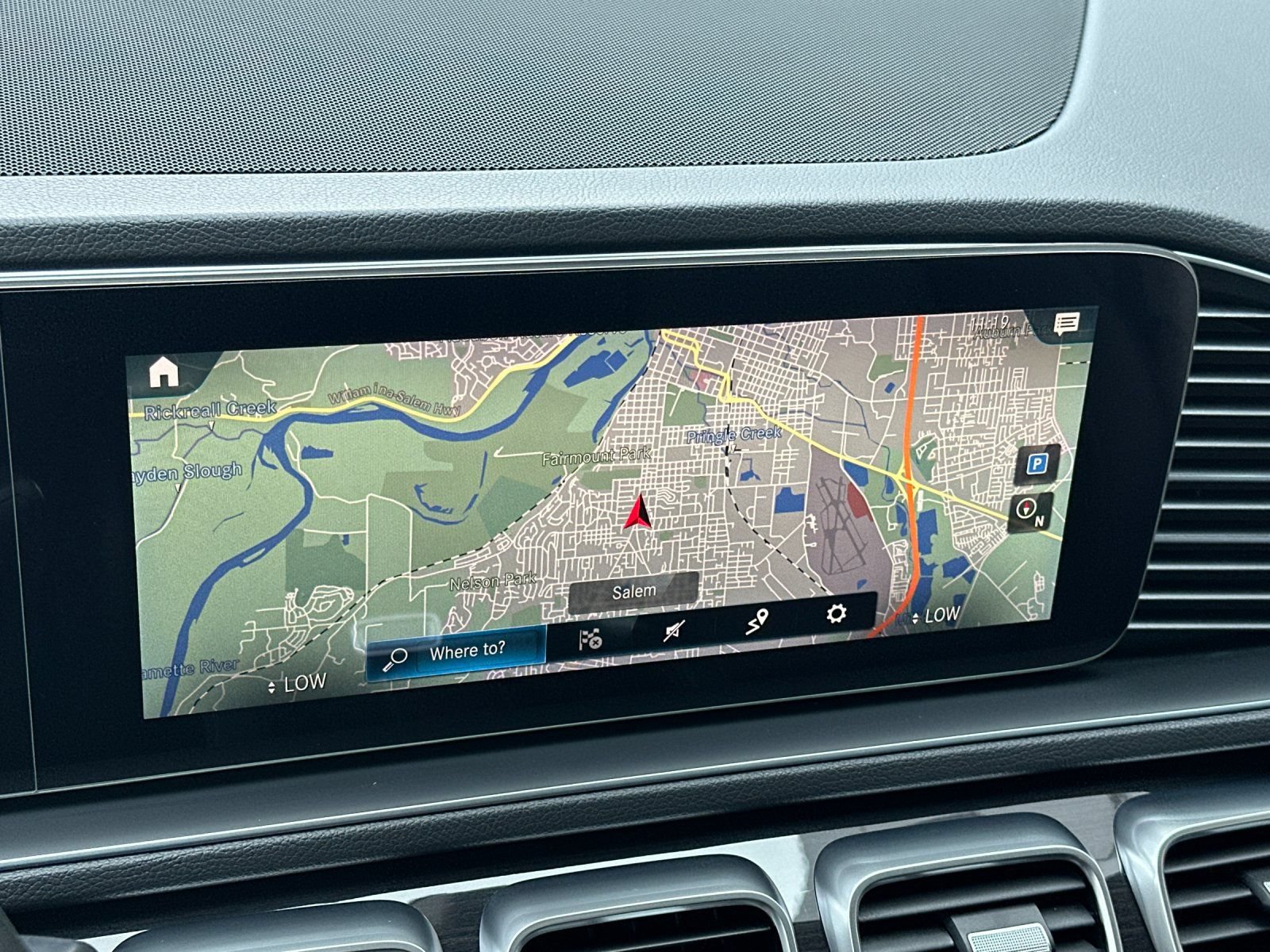 Used 2020 Mercedes-Benz GLE 350 4MATIC image 18