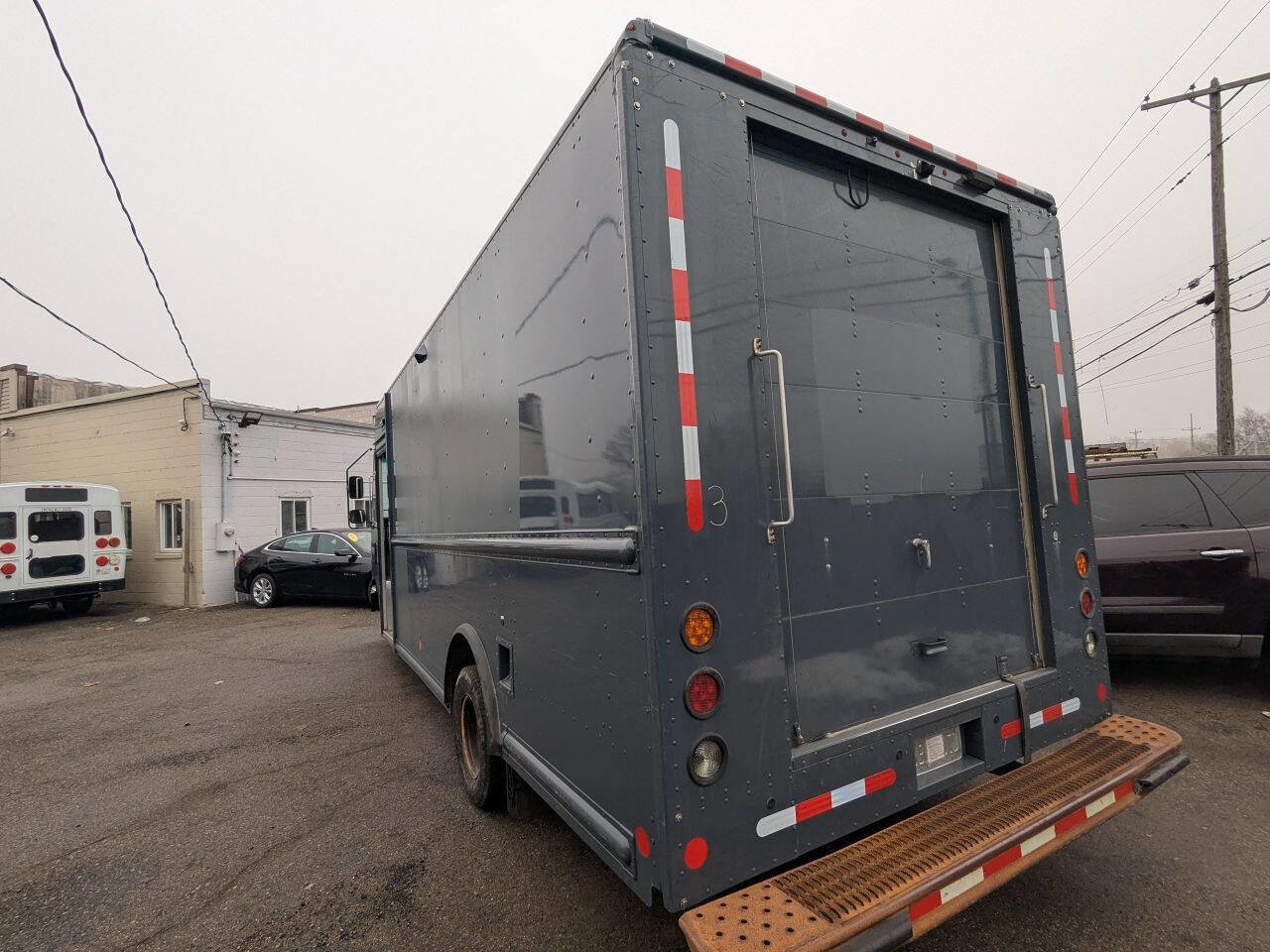 Used 2019 Ford E-450 and Econoline 450 Super Duty image 5