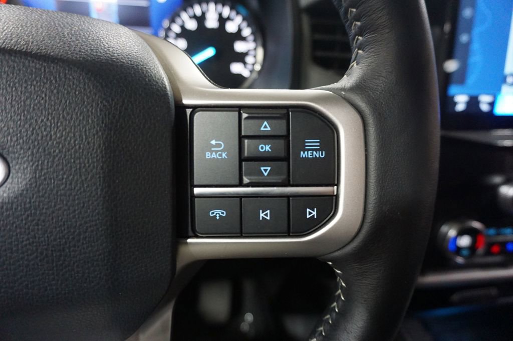 Used 2024 Ford Expedition XLT RWD image 9