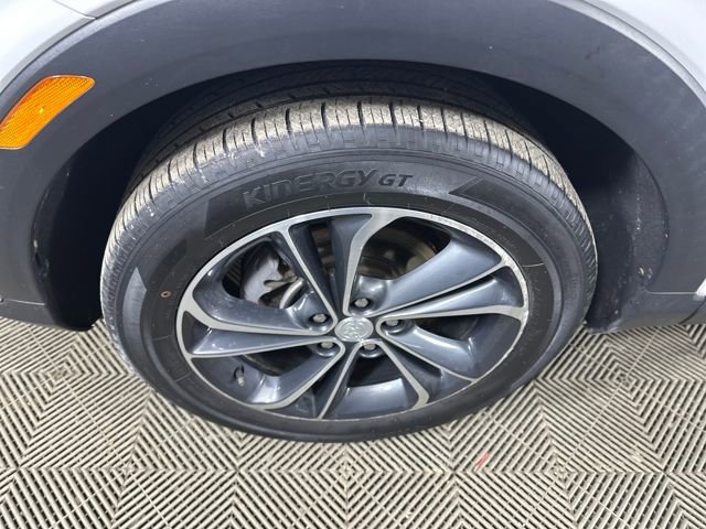 Used 2022 Buick Encore GX Select image 10