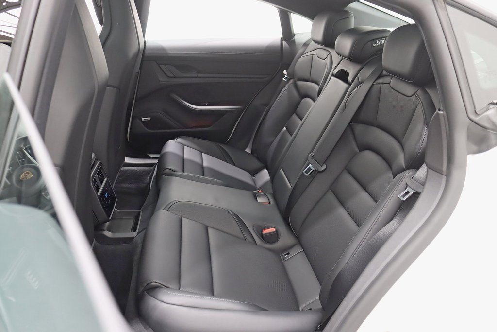 Used 2024 Porsche Taycan 4S image 36