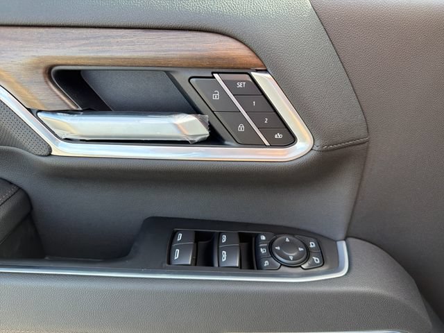 New 2026 Chevrolet Silverado 3500 High Country w/ High Country Premium Package AWD/4WD image 25