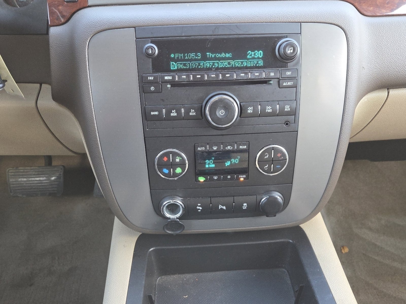 Used 2012 GMC Yukon SLT w/ SLT-2 Equipment Package image 29