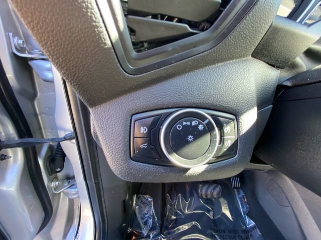 Used 2019 Ford Escape SEL image 18