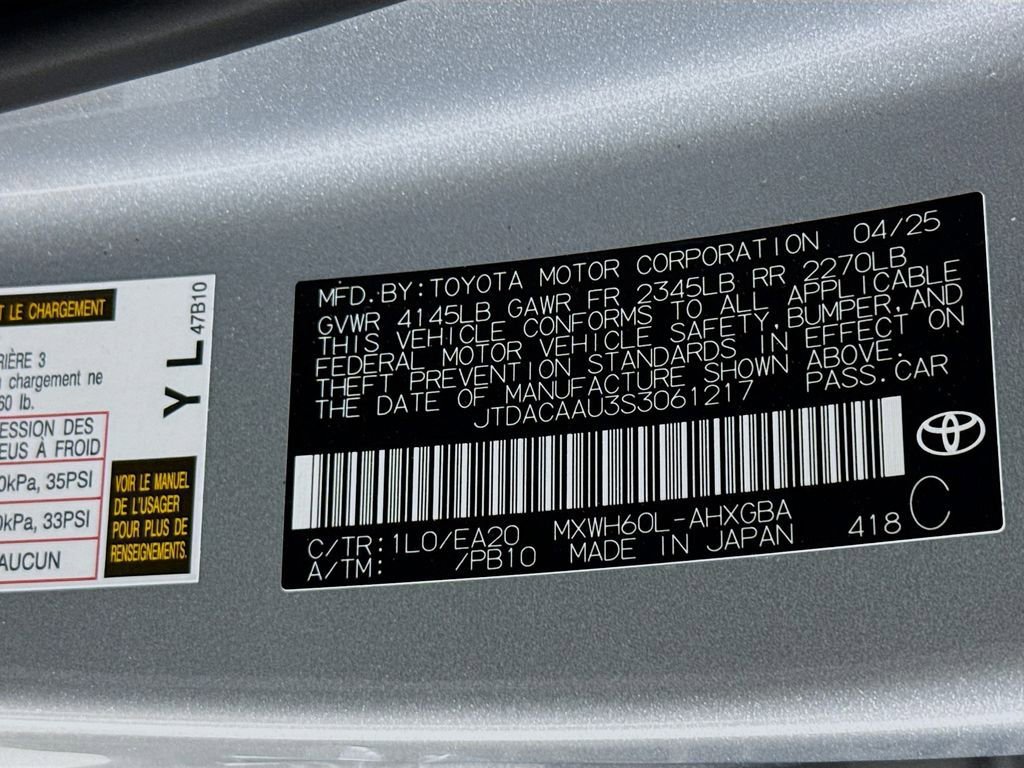Used 2025 Toyota Prius XLE image 30