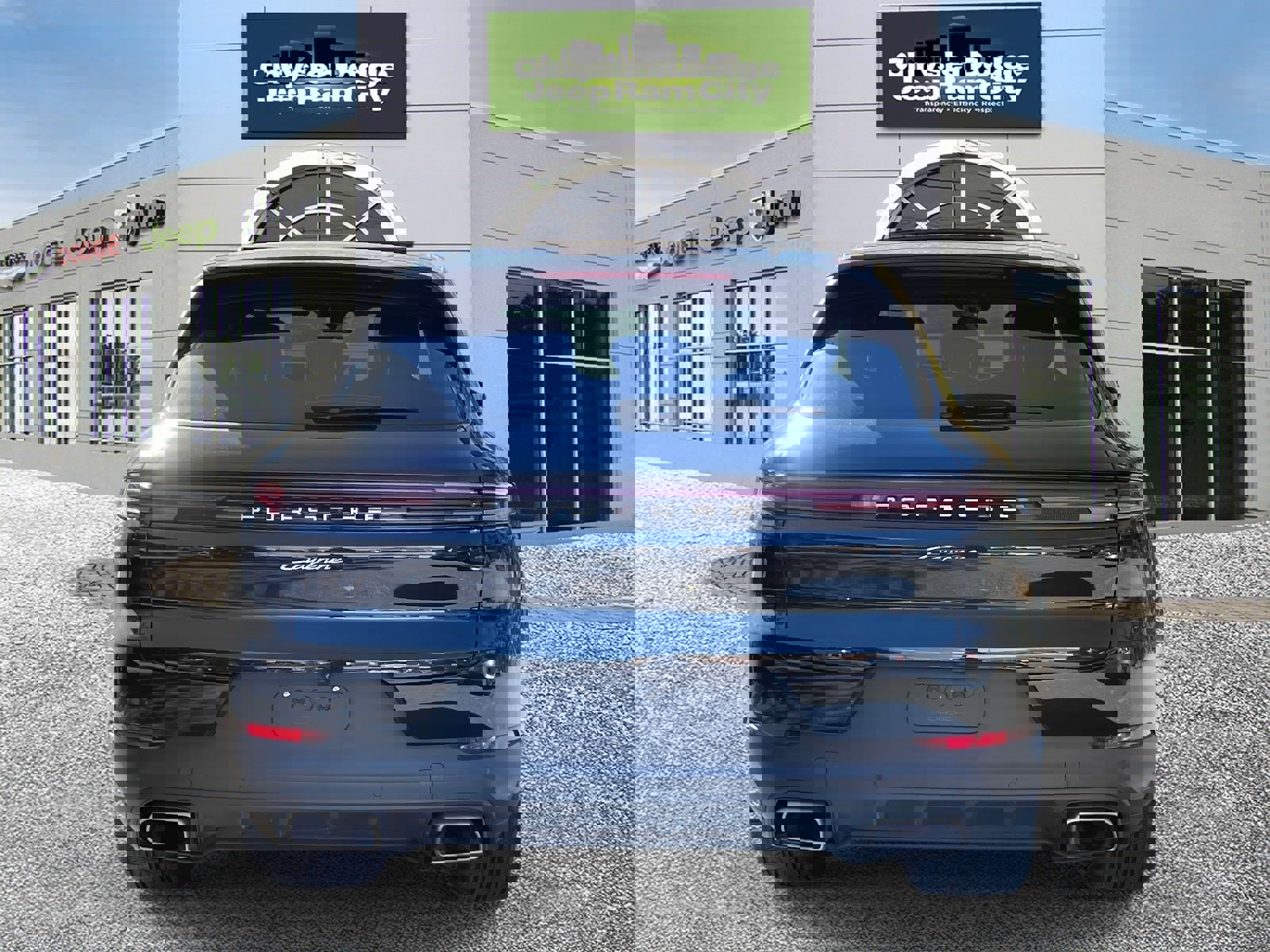 Used 2024 Porsche Cayenne image 7