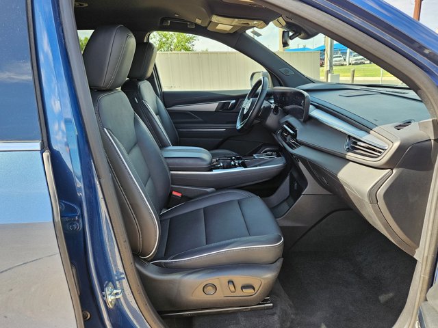 Used 2025 Buick Enclave Preferred image 21