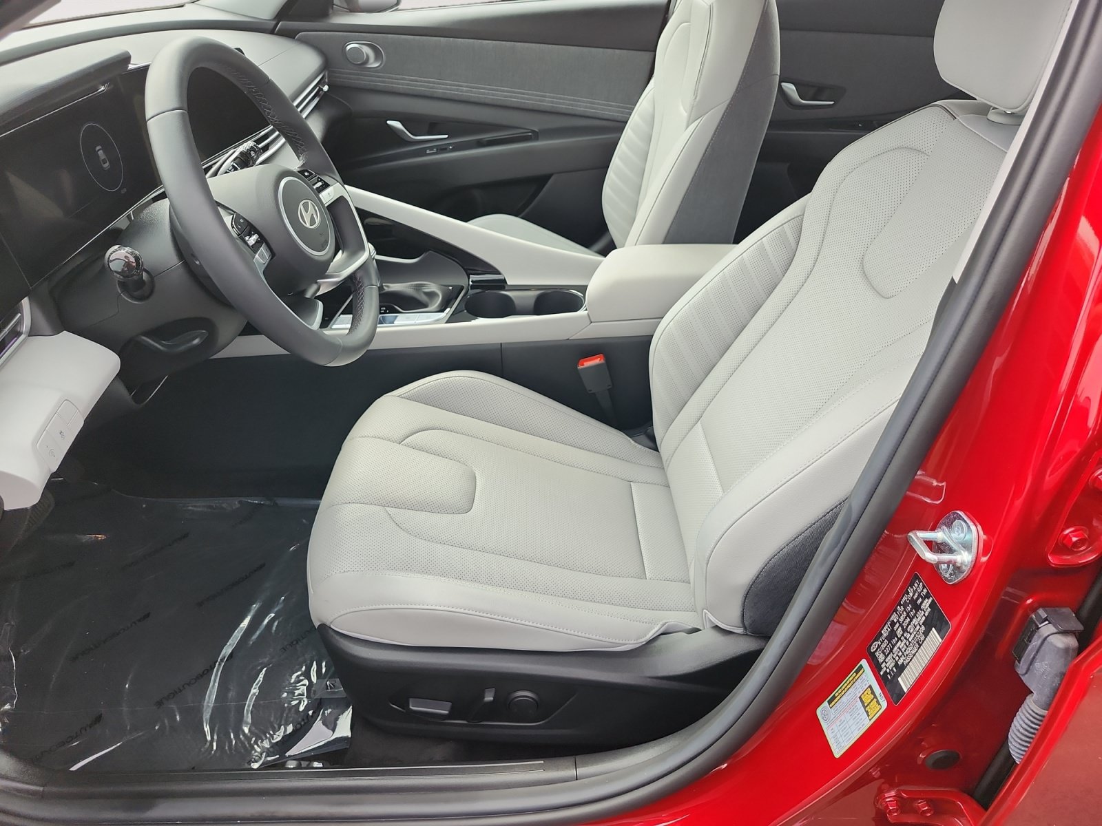 Used 2026 Hyundai Elantra Limited FWD image 10